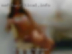 I'm nude woman also  open to  a woman  with toys!